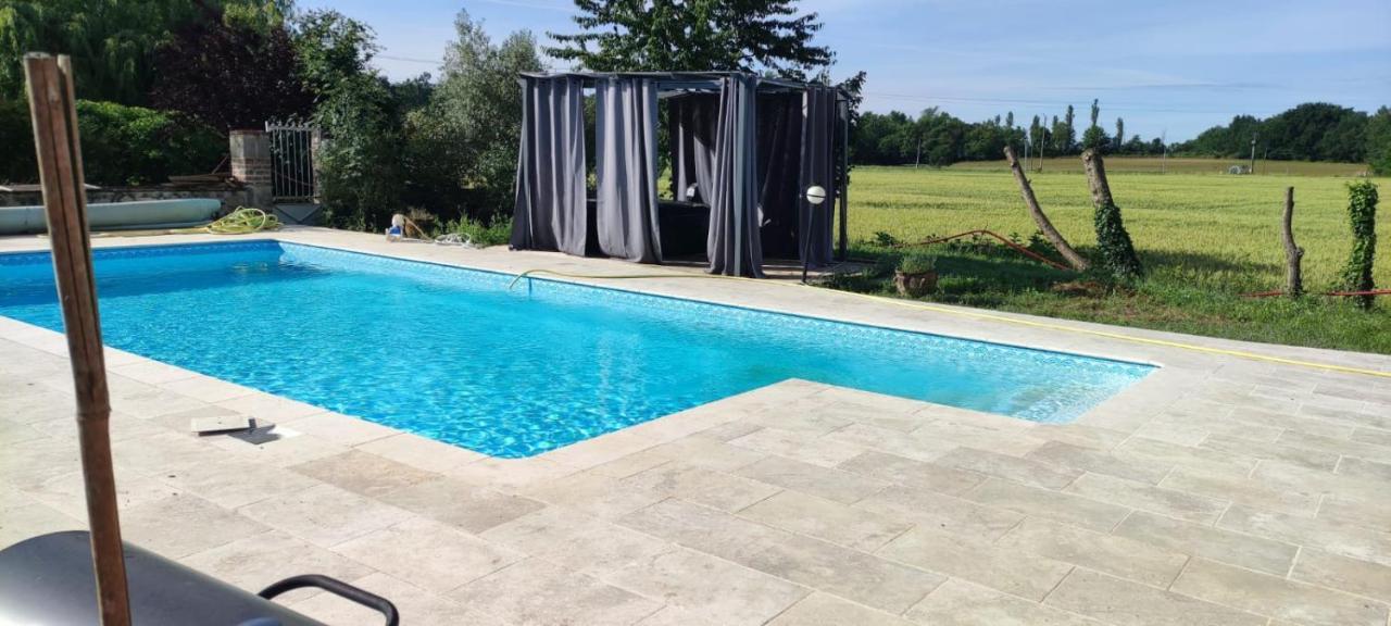 Un Air De Vacances Layrac Exterior photo